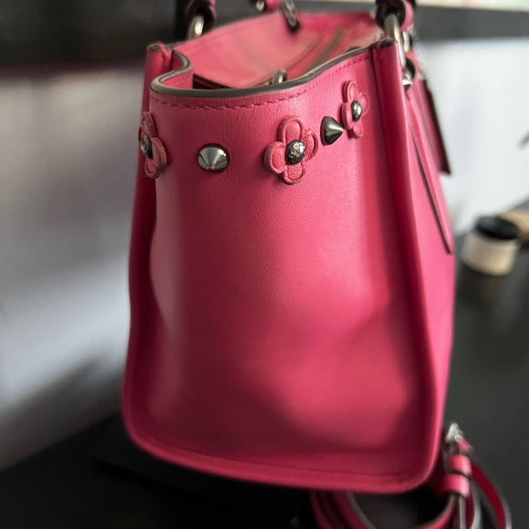Coach Pink Dahlia With Floral Rivets Mini Crossbody Carryall

Style: F37707 - Picture 5 of 13